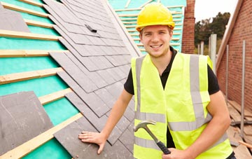 find trusted Llwynygog roofers in Powys